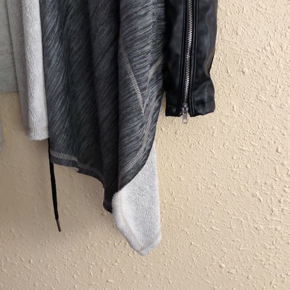 BLANKNYC Sweater - Picture 2 of 10